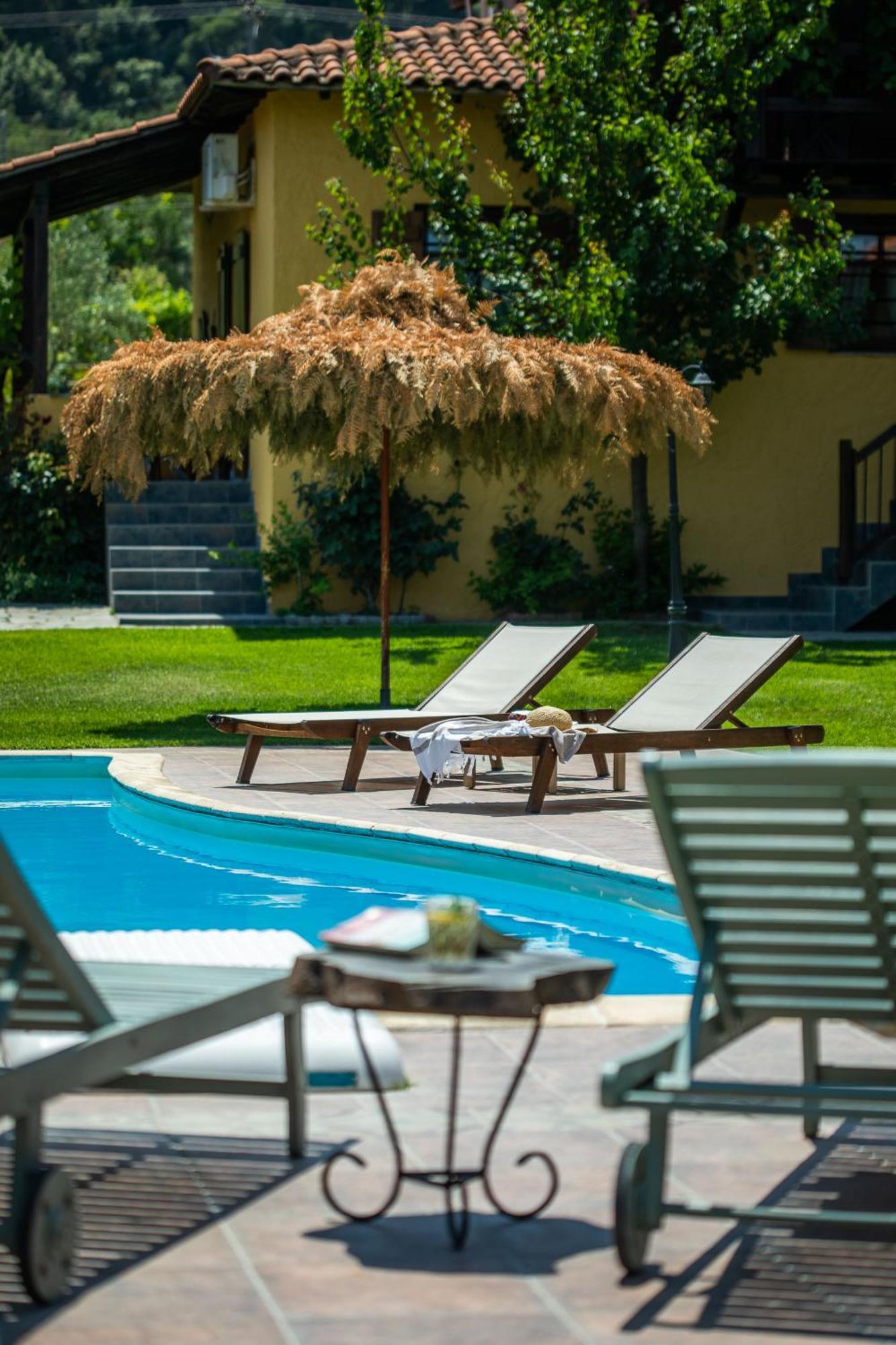 Apartmán Ta Petrina Vourvourou Exteriér fotografie