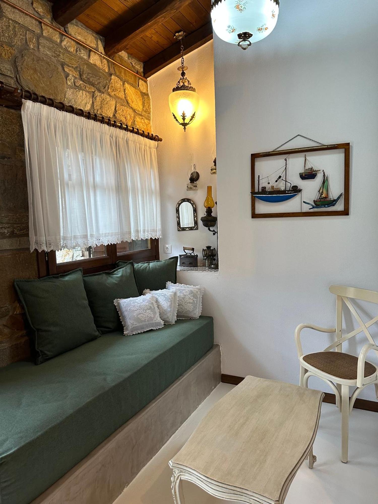 Apartmán Ta Petrina Vourvourou Exteriér fotografie