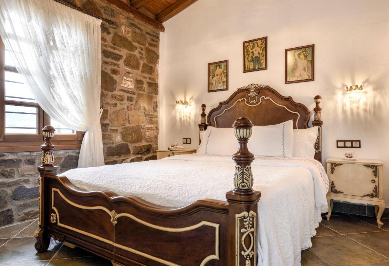 Apartmán Ta Petrina Vourvourou Exteriér fotografie